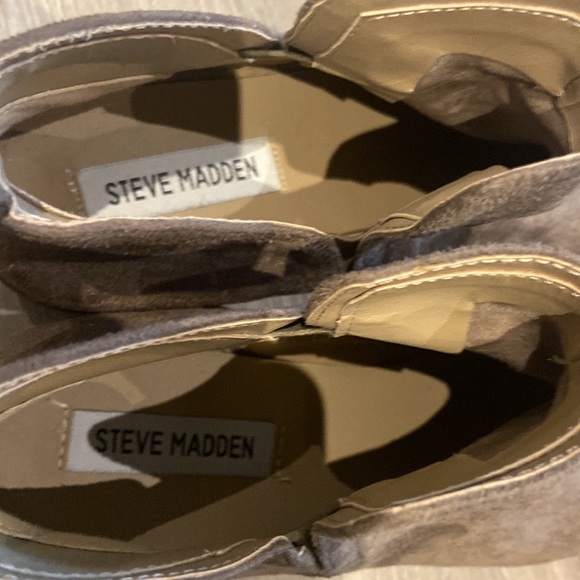 Steve Madden Flutter Boots - Picture 7 of 10